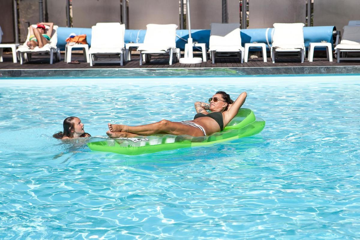 Hotel Nettuno Cervia Exteriör bild