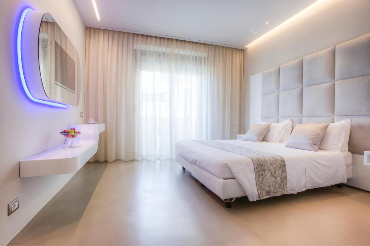 Hotel Nettuno Cervia Exteriör bild